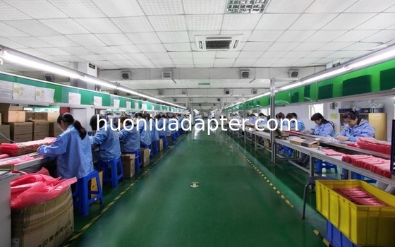 qualità Adattatore di alimentazione universale AC DC fabbrica
